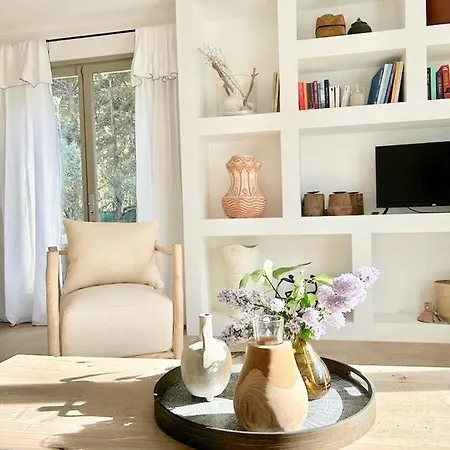 Le Cabanon Apartment *